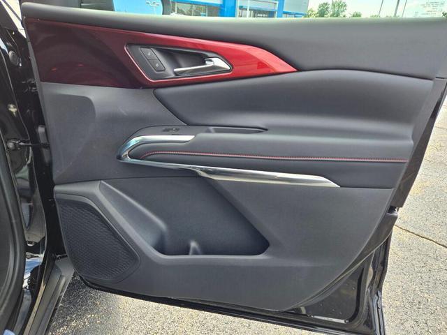 Photo of 2026 Mosaic Black Metallic Chevrolet Traverse