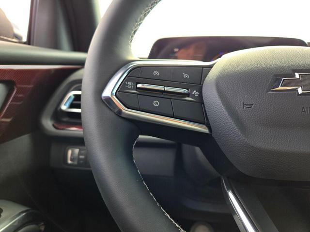 Photo of 2026 Mosaic Black Metallic Chevrolet Traverse