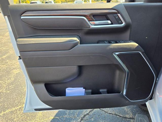 Photo of 2026 Summit White Chevrolet Silverado 2500