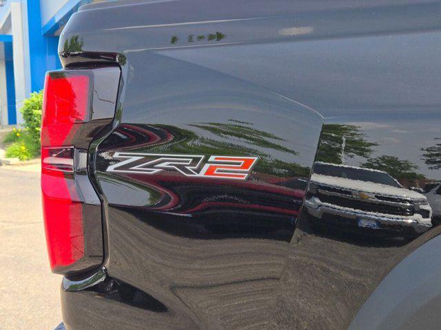 Photo of 2025 Black Chevrolet Colorado