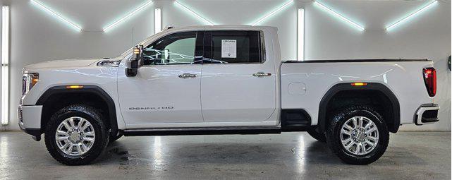 Photo of 2022 White Frost Tricoat GMC Sierra 2500
