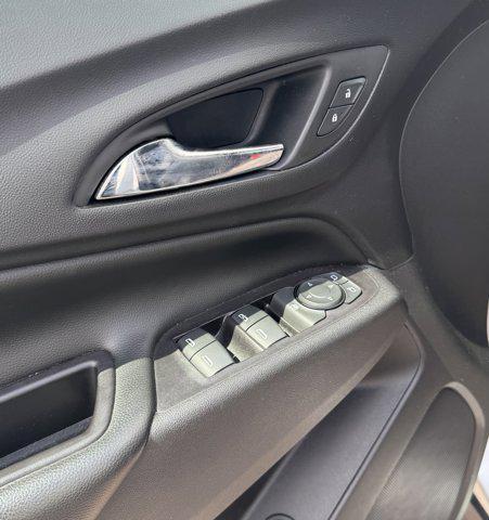 Photo of 2019 Silver Ice Metallic Chevrolet Equinox