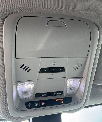 Photo of 2019 Silver Ice Metallic Chevrolet Equinox