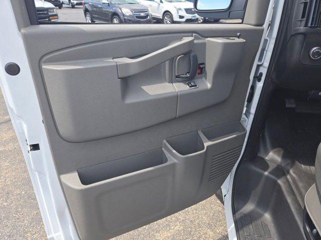 Photo of 2025 Summit White Chevrolet Express 2500