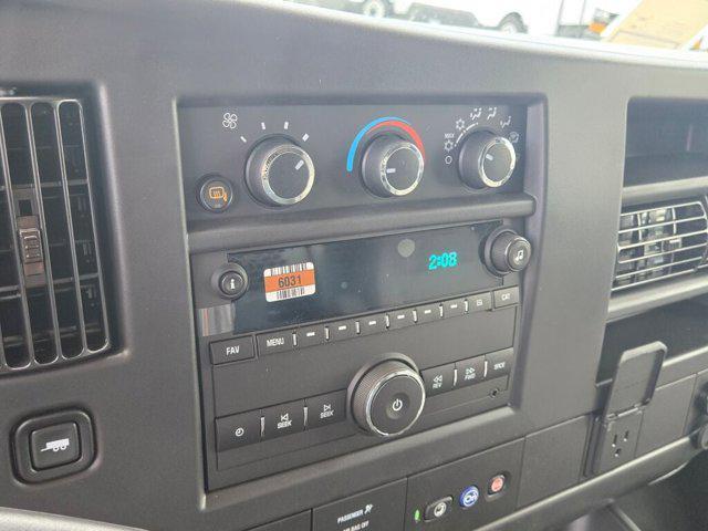 Photo of 2025 Summit White Chevrolet Express 2500