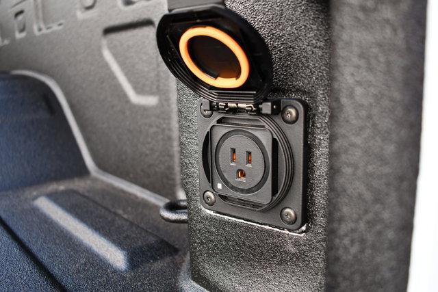 Photo of 2025 Summit White GMC Sierra 2500