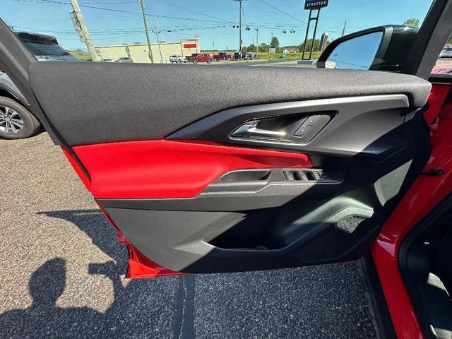 Photo of 2025 Habanero Chevrolet Equinox EV