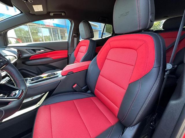 Photo of 2025 Habanero Chevrolet Equinox EV