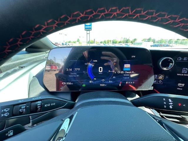 Photo of 2025 Habanero Chevrolet Equinox EV