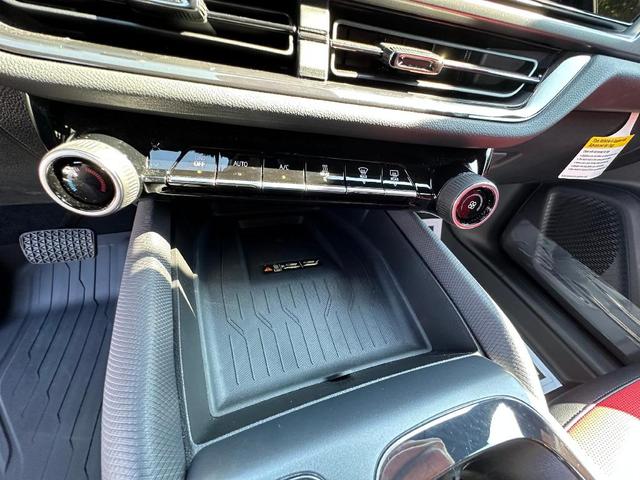Photo of 2025 Habanero Chevrolet Equinox EV