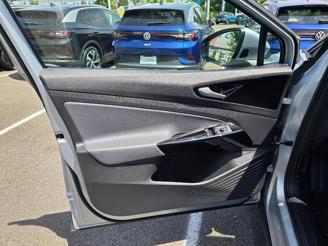 Photo of 2021 Scale Silver Volkswagen ID.4