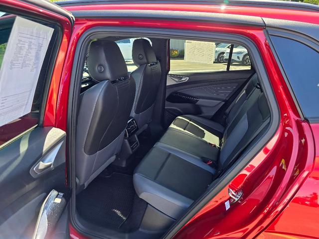 Photo of 2025 Aurora Red Metallic Volkswagen ID.4