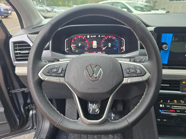 Photo of 2025 Platinum Gray Metallic Volkswagen Taos