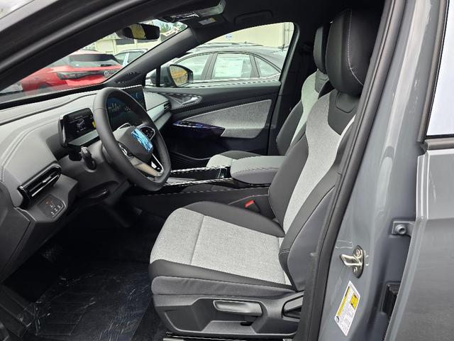 Photo of 2025 Pure Gray Volkswagen ID.4