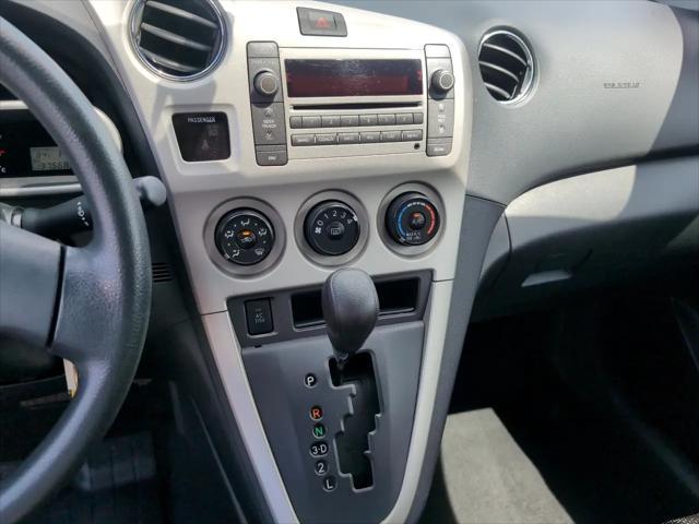Photo of 2009 Blue Pontiac Vibe