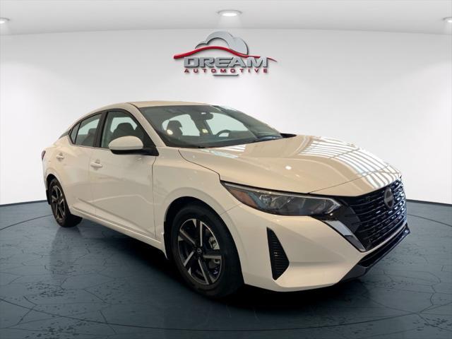 Photo of 2024 WHITE Nissan Sentra