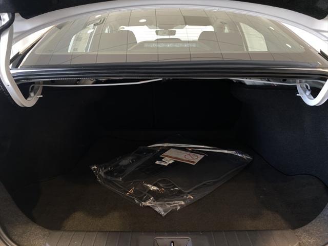 Photo of 2024 WHITE Nissan Sentra