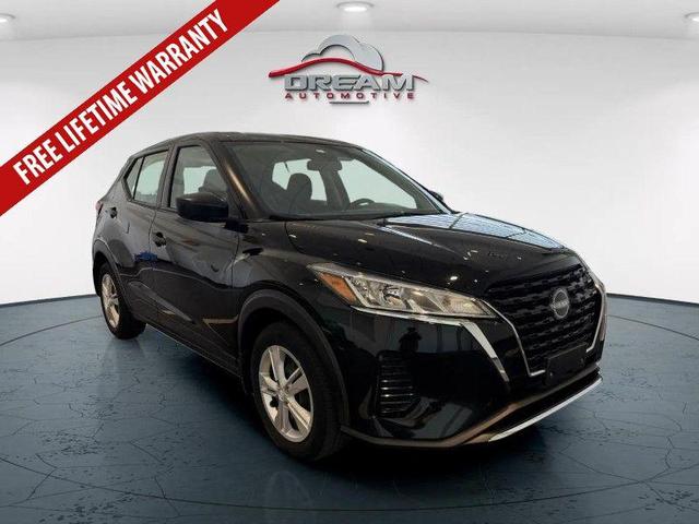 Photo of 2023 Super Black Nissan Kicks