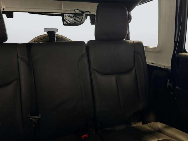 Photo of 2016 Black Clearcoat Jeep Wrangler Unlimited
