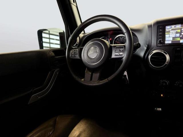 Photo of 2016 Black Clearcoat Jeep Wrangler Unlimited