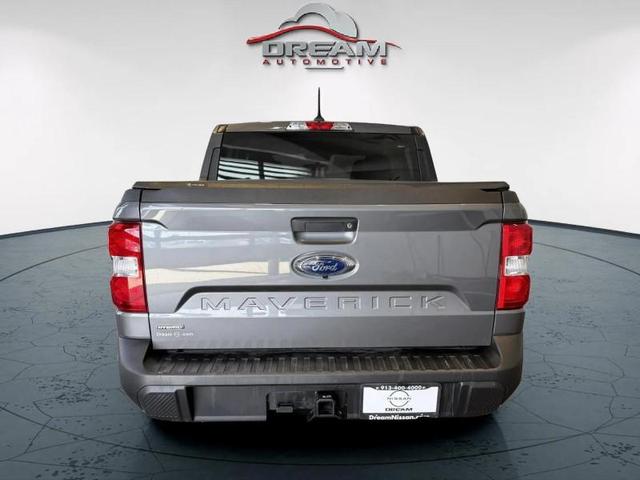 Photo of 2024 Carbonized Gray Metallic Ford Maverick