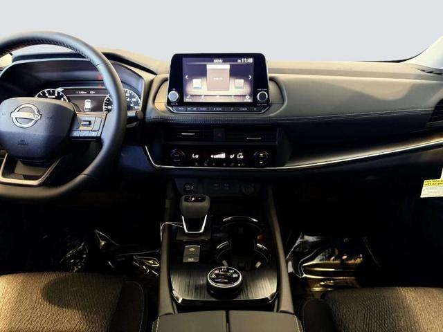 Photo of 2026 SUPER.BLACK Nissan Rogue