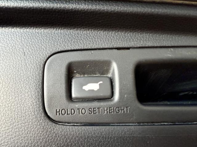 Photo of 2023 Lunar Silver Metallic Honda CR-V Hybrid