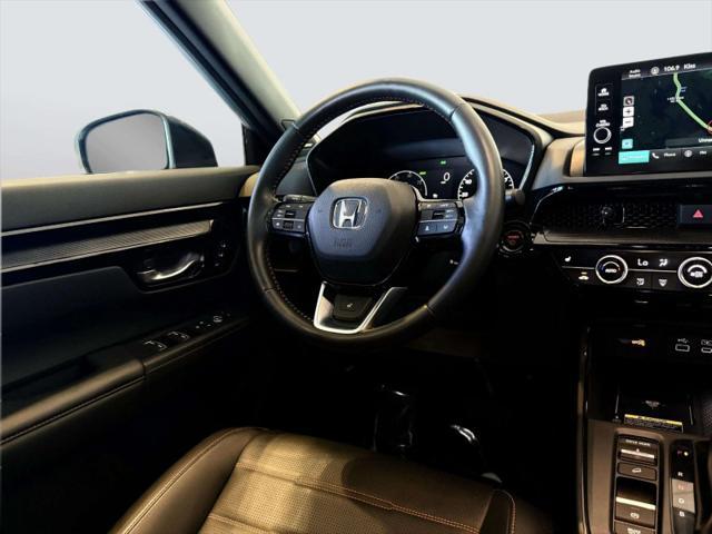 Photo of 2023 Lunar Silver Metallic Honda CR-V Hybrid