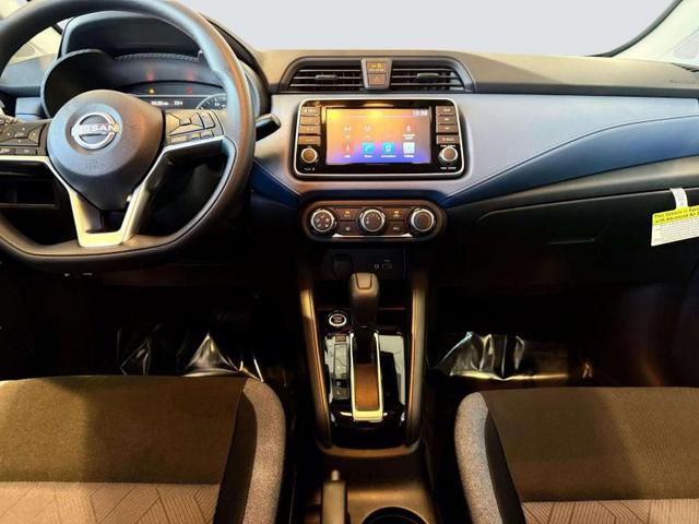 Photo of 2025 ASPEN.WHITE Nissan Versa