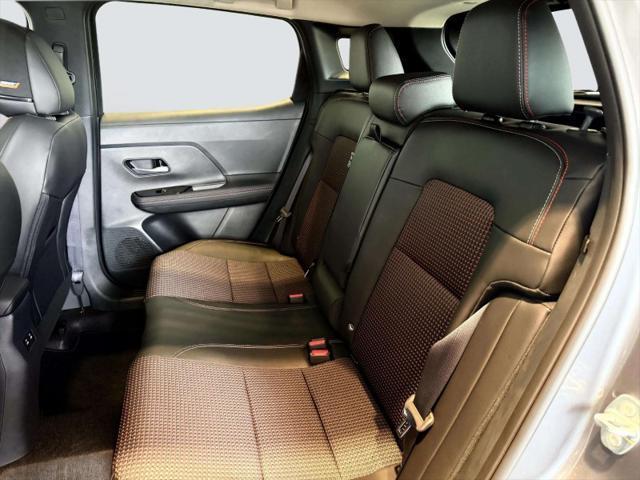 Photo of 2025 GUN.METALLIC Nissan Kicks