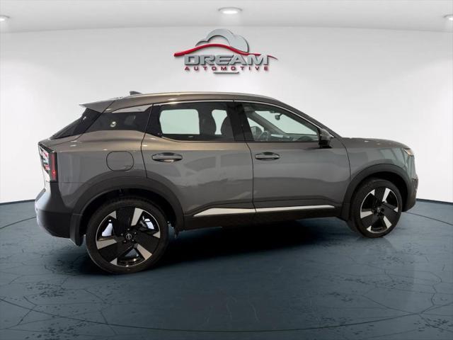 Photo of 2025 GUN.METALLIC Nissan Kicks