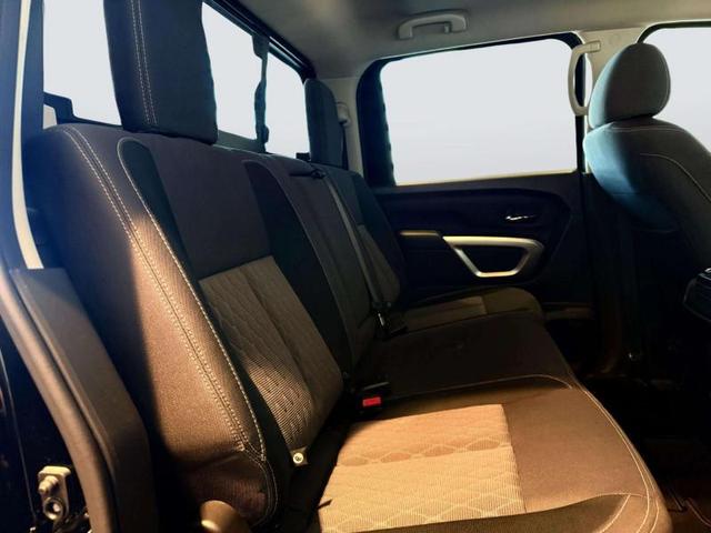 Photo of 2023 SUPER.BLACK Nissan Titan