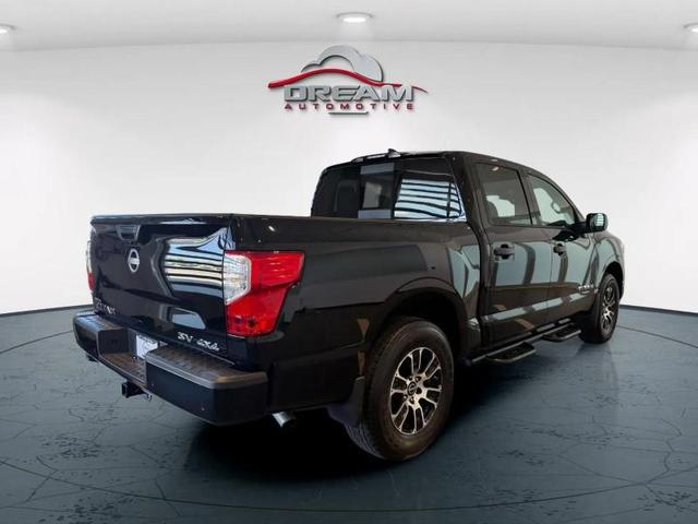 Photo of 2023 SUPER.BLACK Nissan Titan