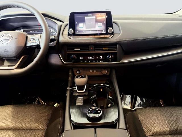 Photo of 2026 SUPER.BLACK Nissan Rogue