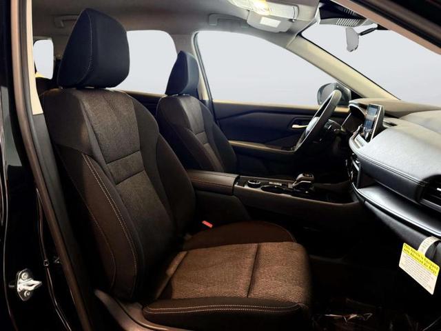 Photo of 2026 SUPER.BLACK Nissan Rogue