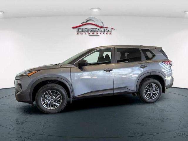 Photo of 2026 GUN.METALLIC Nissan Rogue