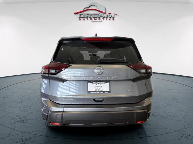 Photo of 2026 GUN.METALLIC Nissan Rogue