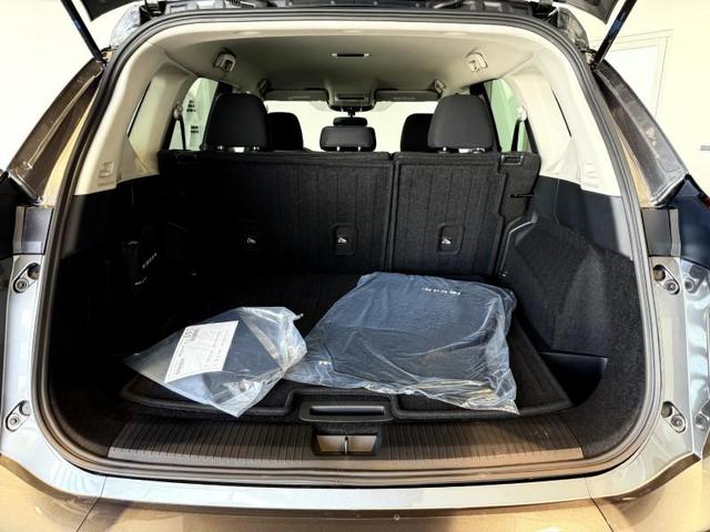 Photo of 2026 GUN.METALLIC Nissan Rogue