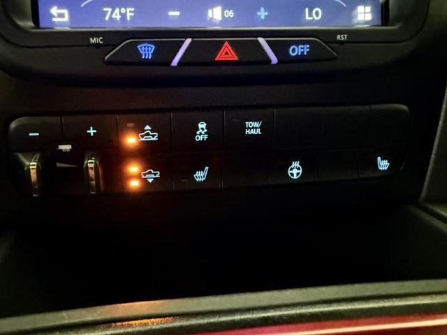 Photo of 2017 Bright White RAM 1500