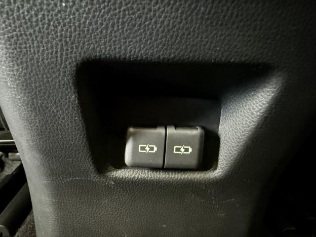 Photo of 2023 Midnight Black Metallic Toyota RAV4