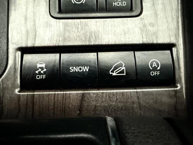Photo of 2022 Celestial Silver Metallic Toyota Highlander