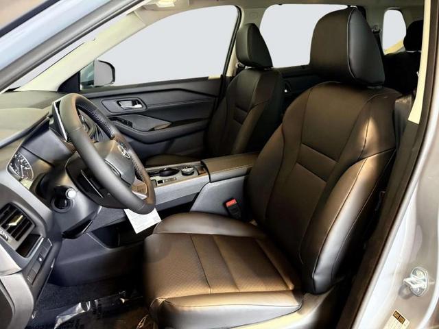 Photo of 2026 BOULDER.GRAY Nissan Rogue