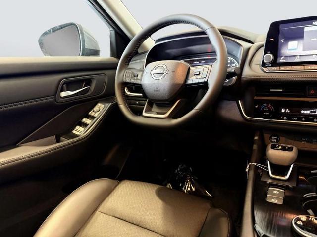 Photo of 2026 BOULDER.GRAY Nissan Rogue