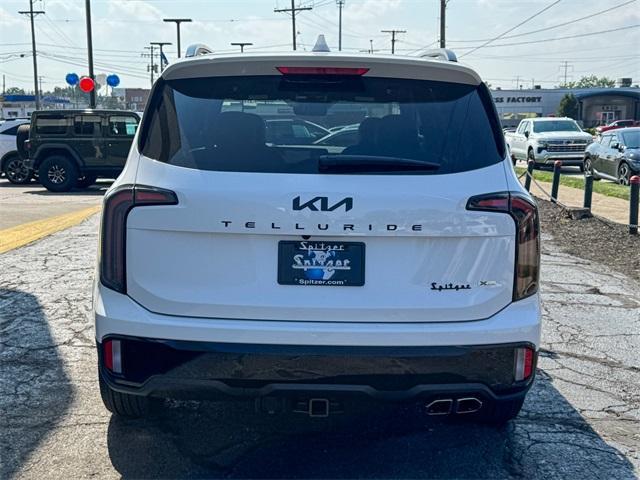 Photo of 2025 Glacial White Pearl Kia Telluride