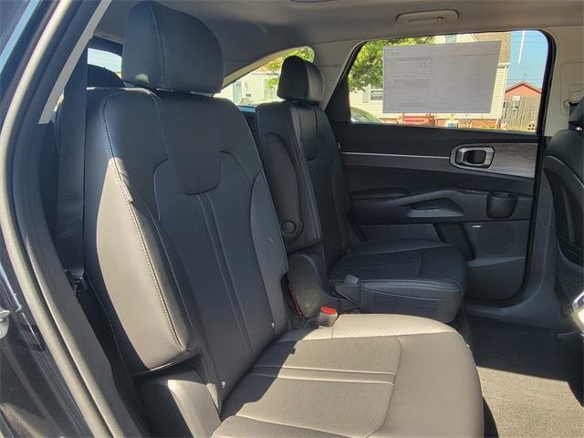 Photo of 2026 Ebony Black Kia Sorento