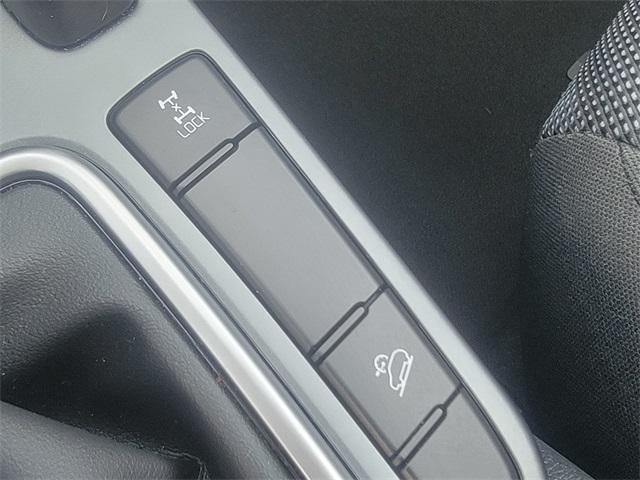 Photo of 2023 Steel Gray Kia Seltos