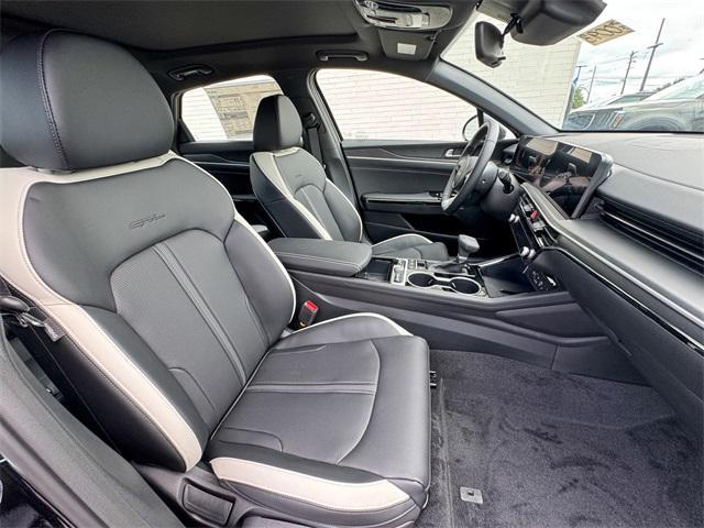 Photo of 2026 Aurora Black Kia K5