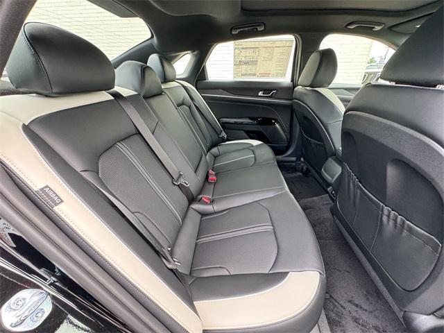 Photo of 2026 Aurora Black Kia K5
