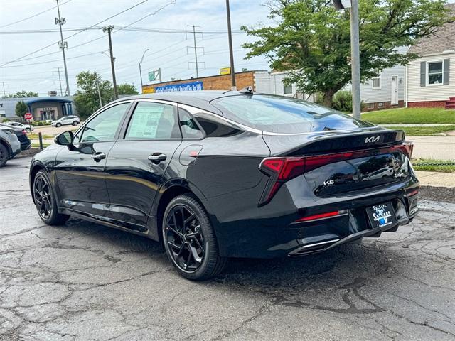 Photo of 2026 Aurora Black Kia K5