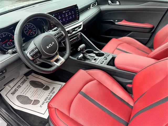 Photo of 2023 Wolf Gray Kia K5